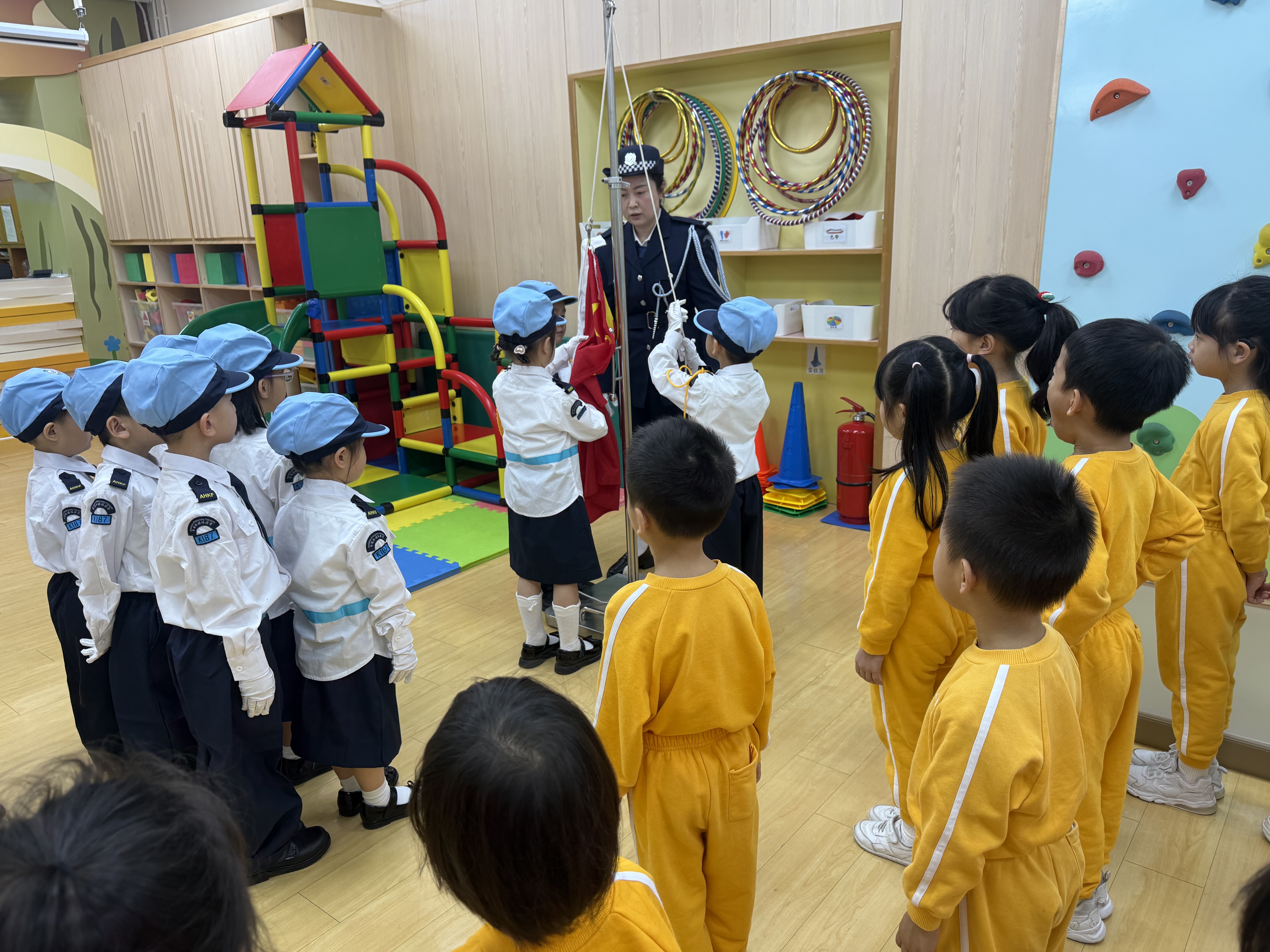 「國家憲法日聯校升旗禮暨2025立法會換屆選舉行動日」 聯校升旗禮積極參與獎